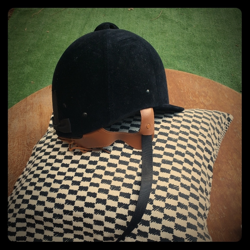 Wembly Velvet Helmet